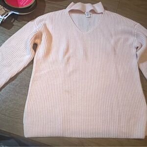 Bar lll , size is a Large , pink turtleneck